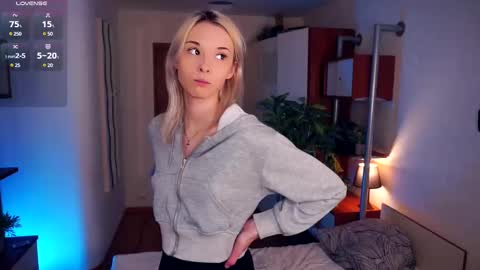 Mia Bunyard online show from March 6, 5:11 pm