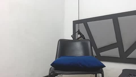 BRENDA VELASQUEZ online show from February 23, 1:56 pm