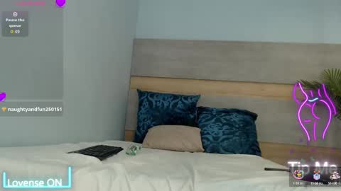 Brenda online show from October 13, 3:09 am