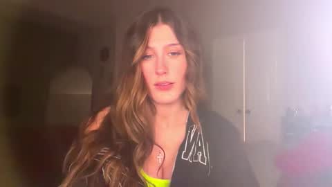 Brianna3 online show from February 3, 6:40 am