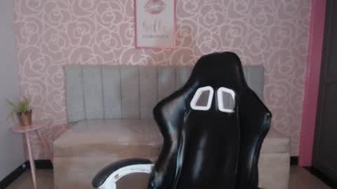 Brianna online show from November 7, 5:18 pm