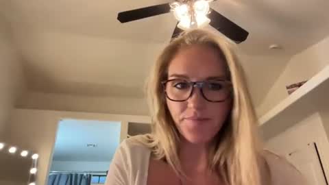 Long legstight pussyperky titties need I say more online show from July 31, 2:56 am