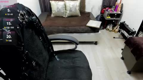 BRIGITTE online show from March 1, 5:16 pm