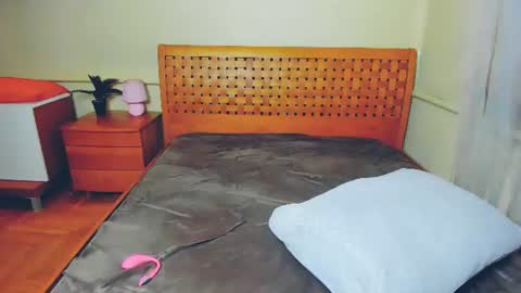 brilliantegirl_ online show from July 29, 6:35 am