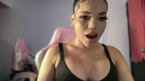 brithneysquirt online show from November 21, 5:53 am