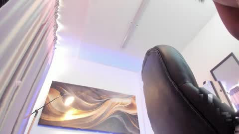 Britney online show from April 1, 1:23 pm