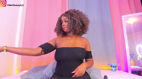 Snapshot of brittanyjhonnns chatting on September 14, 10:35 am brittany 25 years old happy as a worm online show from September 14, 10:35 am