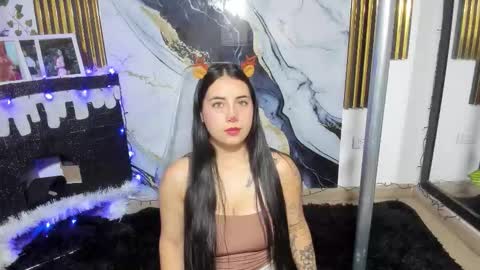 brittanyy20 online show from December 19, 10:40 am