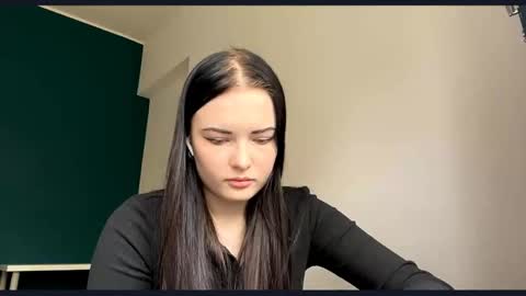 Luna online show from April 28, 1:15 pm