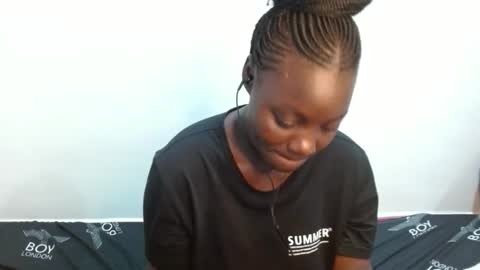 bubbly_ass30 online show from November 14, 7:58 pm