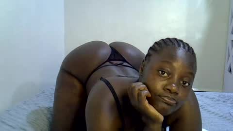 bubbly_ass30 online show from June 15, 8:42 pm