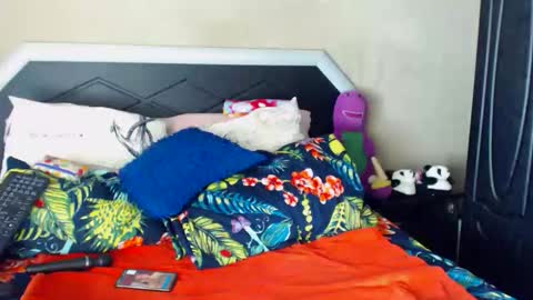 bulkyyass4u online show from September 15, 10:28 pm