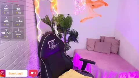 Bunni  online show from October 25, 1:08 pm