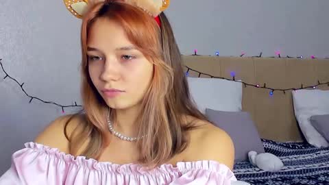 Alice online show from December 12, 6:31 pm