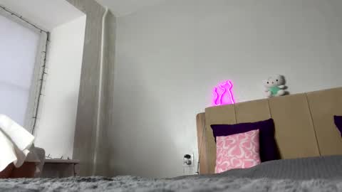 Alice online show from February 2, 12:24 pm