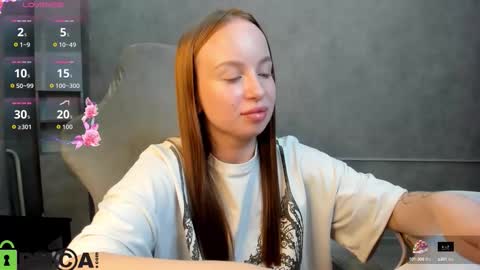 Snapshot of bunny_luvv chatting on October 4, 9:37 am Bunny online show from October 4, 9:37 am