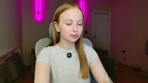 Mary online show from July 9, 3:14 pm