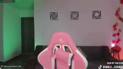 Im Val Welcome to my room My instagram Bubble cosmic online show from October 23, 2:17 am