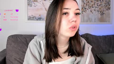 Snapshot of burnletitallburn chatting on February 19, 1:29 am Jessica online show from February 19, 1:29 am