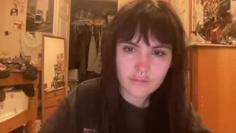 esme gray online show from July 3, 6:41 am