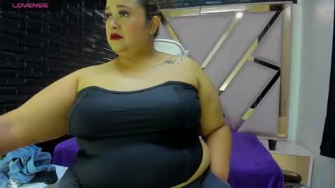 busty juicyy online show from July 25, 2:13 pm