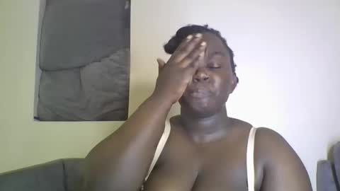 Snapshot of busty_mellons chatting on October 1, 2:05 am busty_mellons online show from October 1, 2:05 am