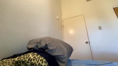 bustyirie online show from February 14, 3:36 pm