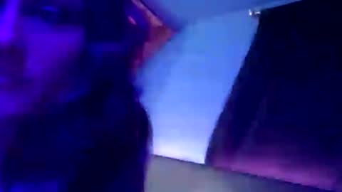 Snapshot of busybee83 chatting on January 26, 9:19 am busybee83 online show from January 26, 9:19 am