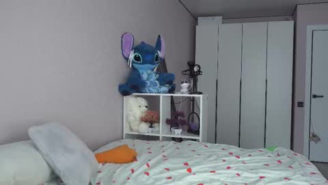 butteflai online show from March 26, 8:16 am