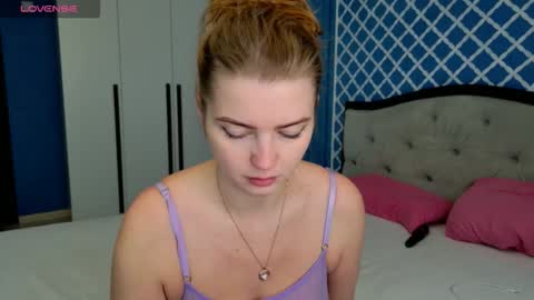 buusty_redhead online show from December 16, 7:14 am