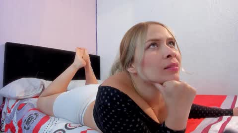 Snapshot of byanca_winklar chatting on September 23, 6:17 pm online show from September 23, 6:17 pm