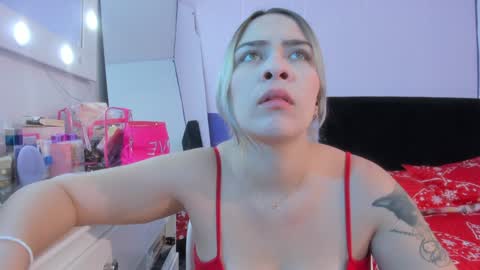 Snapshot of byanca_winklar chatting on December 2, 5:46 pm online show from December 2, 5:46 pm
