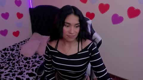 caelisse_cb online show from February 26, 5:45 pm