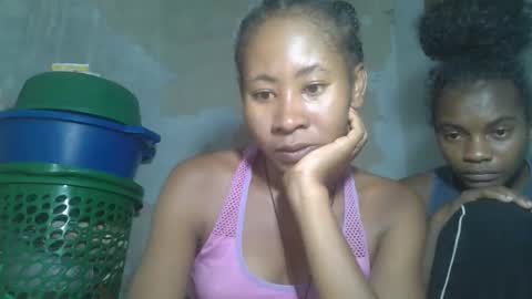 caella98 online show from April 2, 6:05 pm