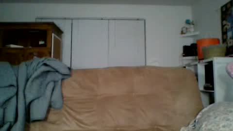 caitieluvs online show from July 28, 2:31 am