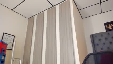 caitlingomez0 online show from February 25, 11:42 am