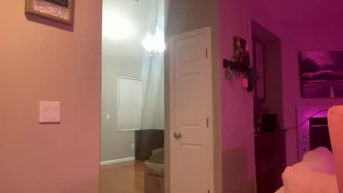 calibarbie24 online show from June 18, 8:16 am
