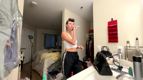 The Cali Cambri online show from September 27, 9:55 pm