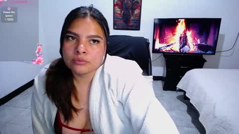 Snapshot of caliope_goddess1 chatting on January 8, 6:52 pm caliope_goddess1 online show from January 8, 6:52 pm
