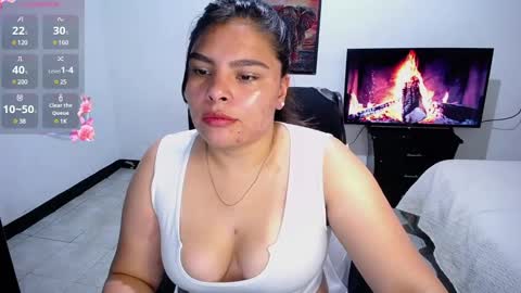 Snapshot of caliope_goddess1 chatting on January 2, 7:40 pm caliope_goddess1 online show from January 2, 7:40 pm