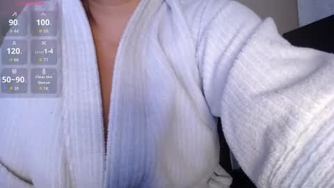 Snapshot of caliope_goddess1 chatting on October 3, 10:20 am caliope_goddess1 online show from October 3, 10:20 am