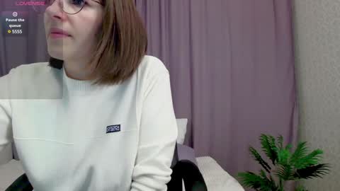 Snapshot of camelia_lillie chatting on January 8, 2:35 am camelia_lillie online show from January 8, 2:35 am
