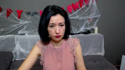 Cameronenns online show from October 23, 7:14 am