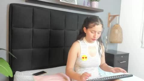 C A M I online show from January 17, 8:11 pm