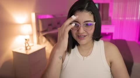 Camila buitrago online show from December 19, 10:10 pm