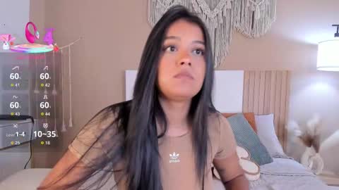 camila_bustamante_ online show from March 18, 6:24 pm