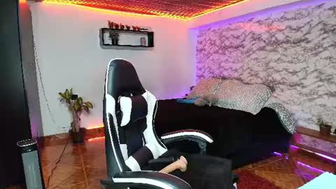 Camila Roose online show from August 2, 2:25 am