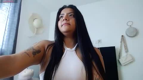 camila_torresss online show from November 24, 7:27 pm