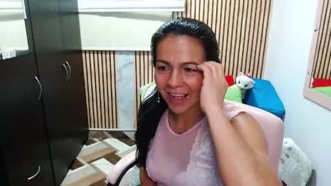 Camila Vargas online show from May 15, 11:18 pm
