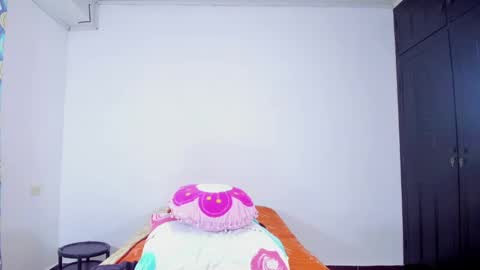 camilaa foxxx online show from October 8, 2:10 pm